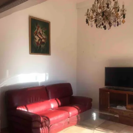 Maison Centre Avec Terrasse Holiday home *